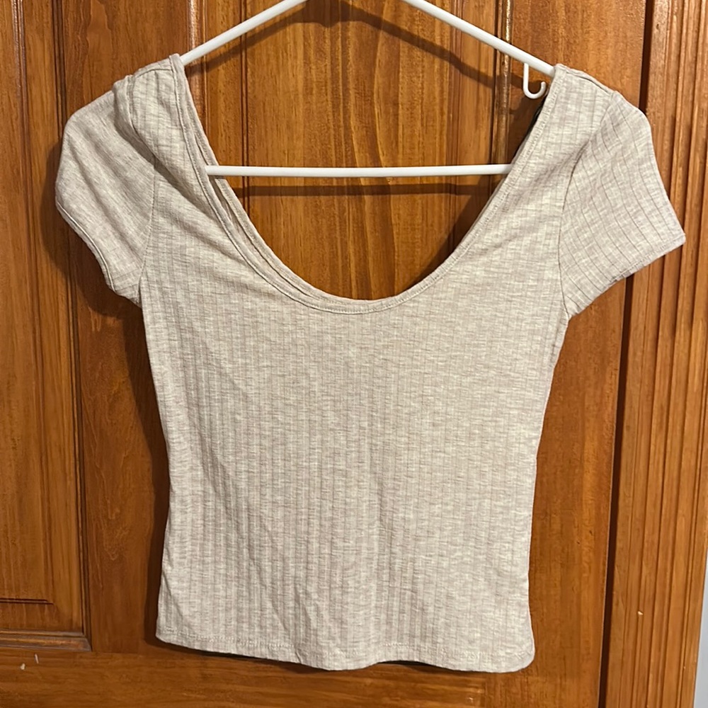 H&M Cream Crop top size XS